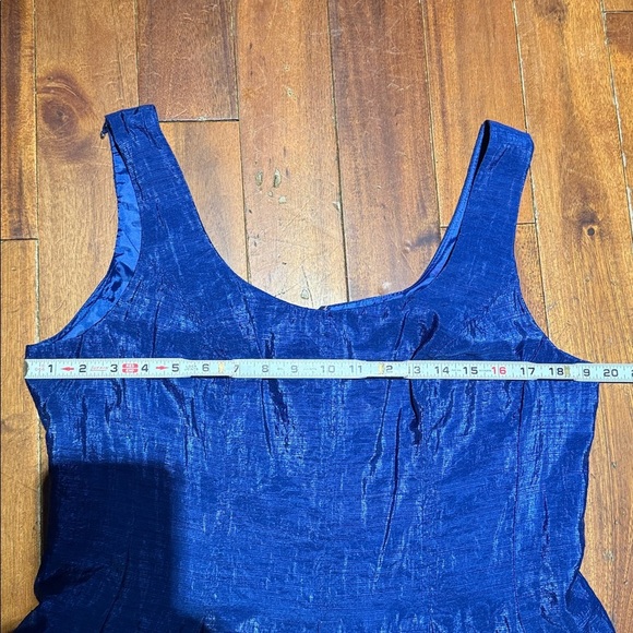 Nine West Vibrant Blue Shimmer Dress w pockets. Size 16 57% Viscose 43% Nylon - Picture 2 of 9